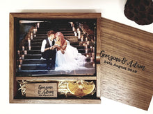 Load image into Gallery viewer, 6x4 Walnut Wooden Photography Presentation Box + USB Flash Drive No